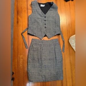 Vintage 90s 2 pc set skirt and vest set